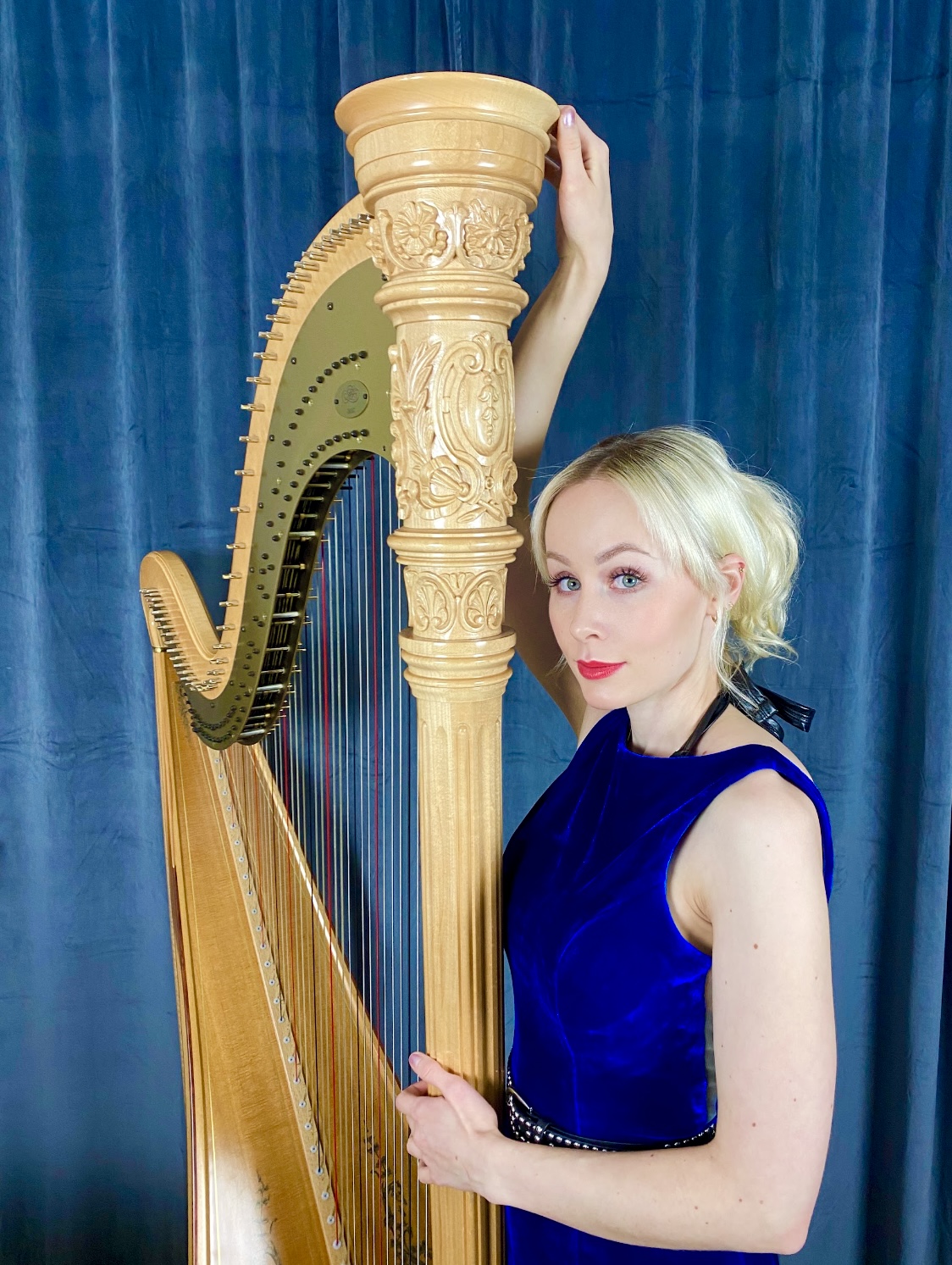 Harpist Sanni Korpelainen