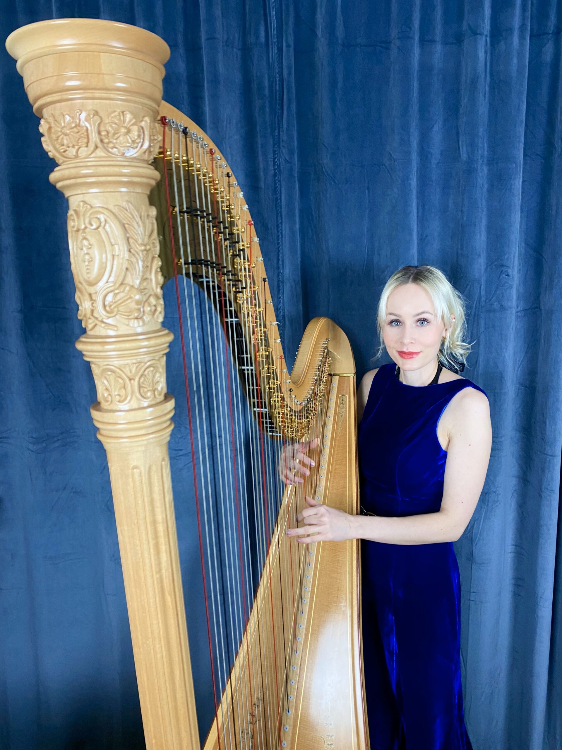 Harpist Sanni Korpelainen